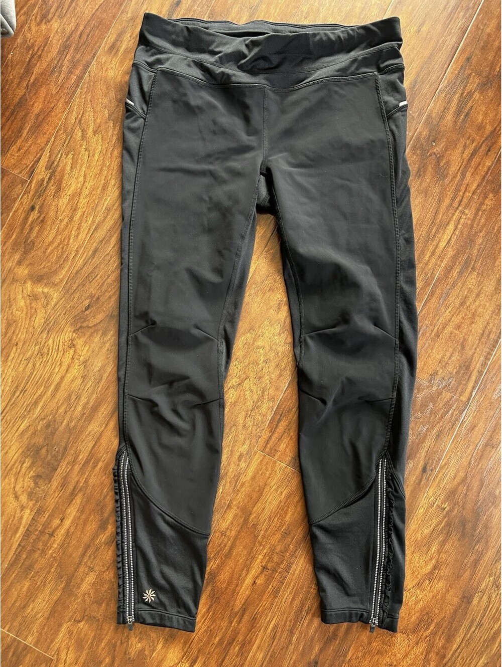 Athleta Women's Leggings Size Large Black EUC! Athletic Yoga Workout